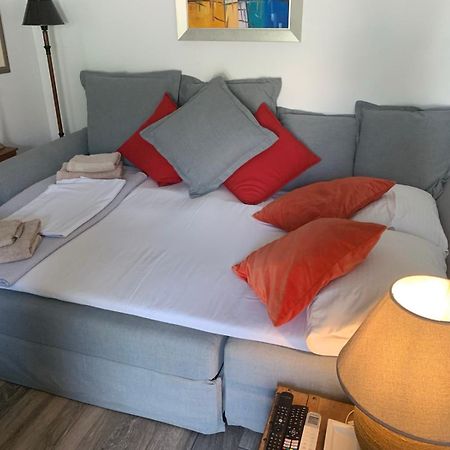 Anemomilos Jacuzzi Suite Corfu  المظهر الخارجي الصورة