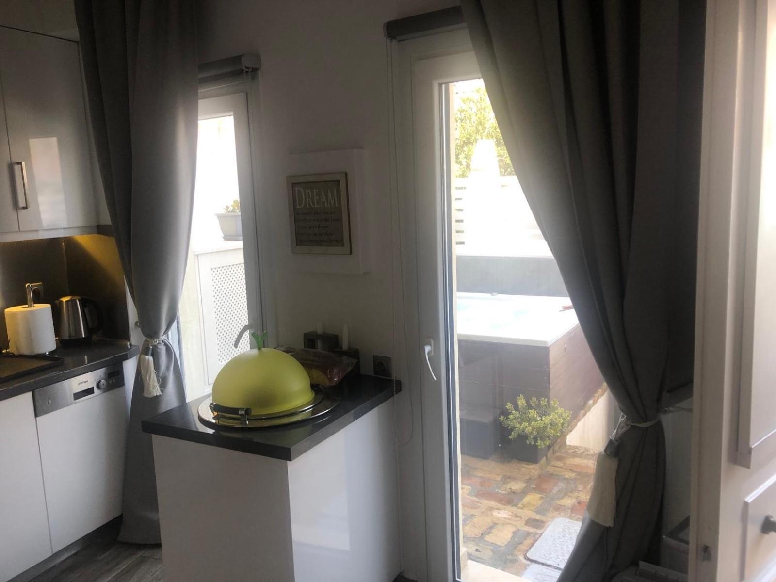 Anemomilos Jacuzzi Suite Corfu  المظهر الخارجي الصورة