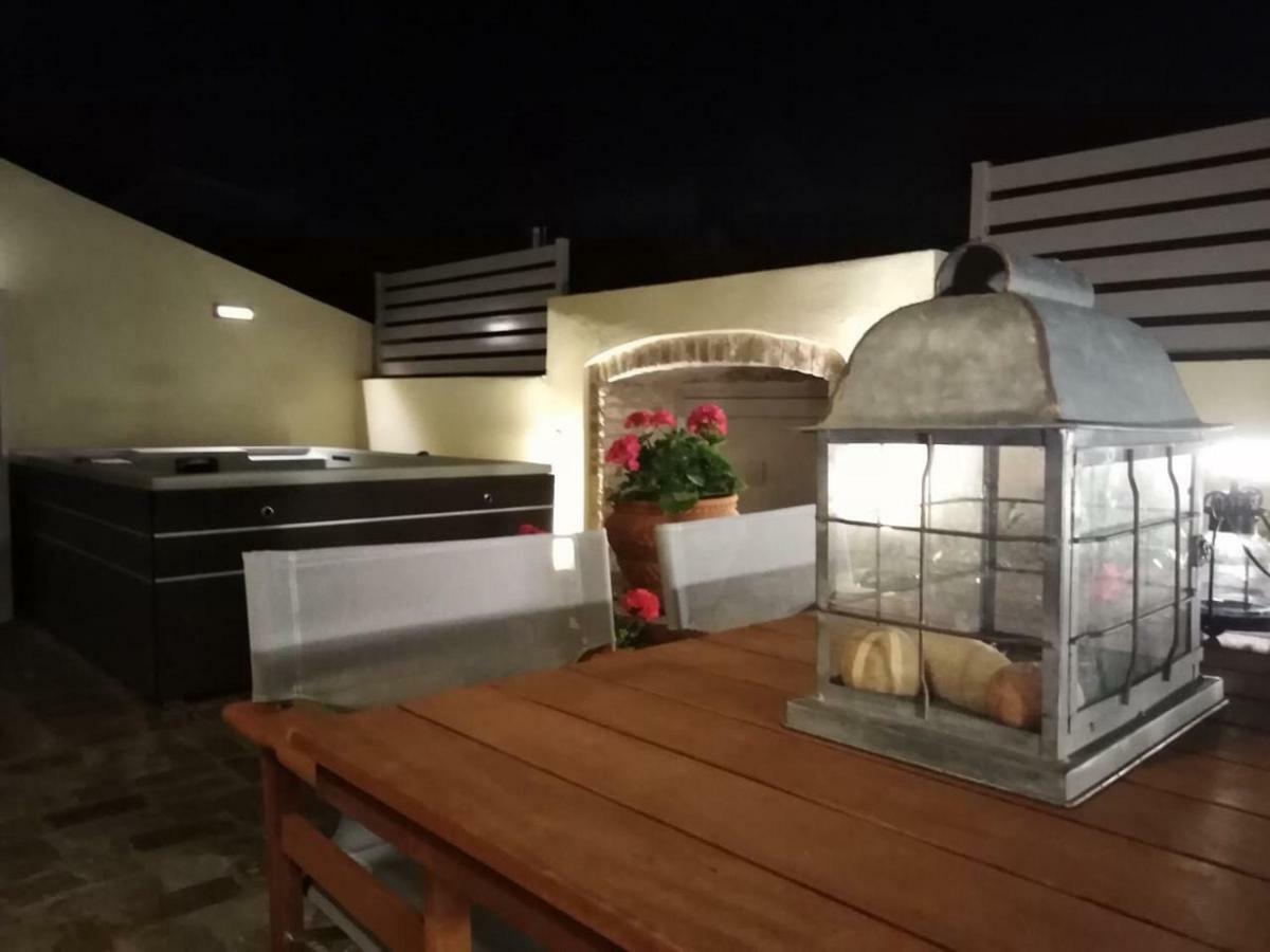 Anemomilos Jacuzzi Suite Corfu  المظهر الخارجي الصورة