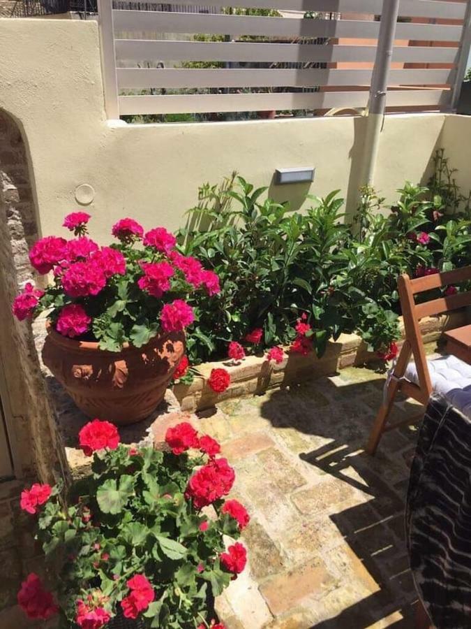 Anemomilos Jacuzzi Suite Corfu  المظهر الخارجي الصورة