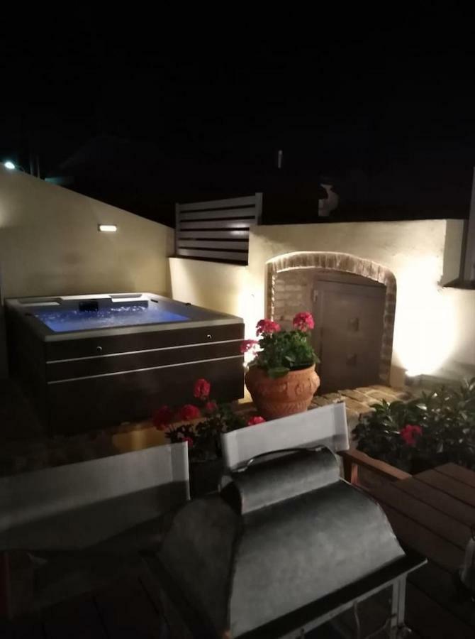 Anemomilos Jacuzzi Suite Corfu  المظهر الخارجي الصورة